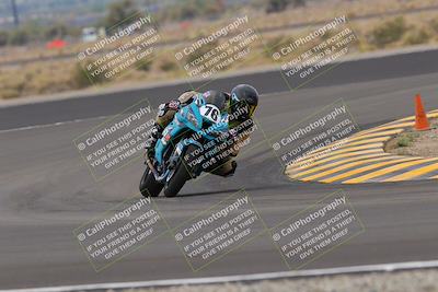 media/Sep-10-2022-SoCal Trackdays (Sat) [[a5bf35bb4a]]/Turn 11 (11am)/